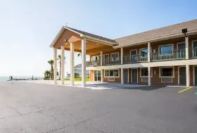 Photograph of Quality Inn, Rockport