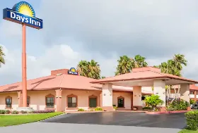 Photograph of Days Inn, Portland