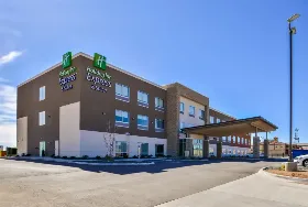 Photograph of Holiday Inn Express, Van Horn