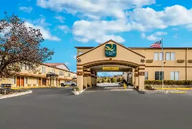 Photograph of Quality Inn, Ozona