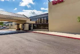 Photograph of Red Roof PLUS+ & Suites, Columbus