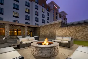Photograph of Courtyard, Grapevine