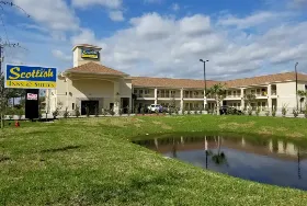 Photograph of Scottish Inns & Suites, Bay City