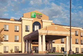 Photograph of Holiday Inn Express & Suites, Amarillo