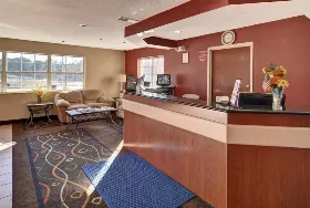 Photograph of HomeTown Inn & Suites, Longview