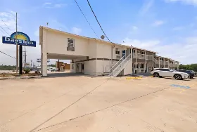 Photograph of Days Inn, Kenedy