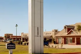 Photograph of Americas Best Value Platinum Inn & Suites, Houston