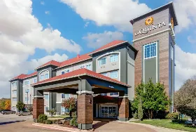 Photograph of LQ Inn and Suites, Richland Hills