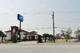 Photograph of Americas Best Value Inn, Brownsville