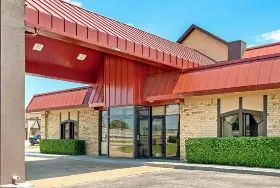 Photograph of Americas Best Value Inn, Paris