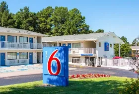 Photograph of Motel 6, Longview