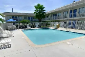 Photograph of Motel 6, Galveston