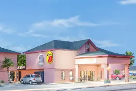 Photograph of Super 8, San Angelo
