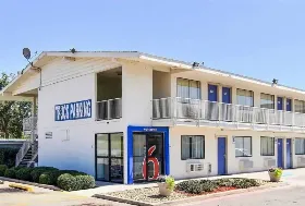 Photograph of Motel 6, Abilene