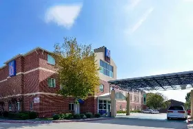 Photograph of Motel 6, Mckinney