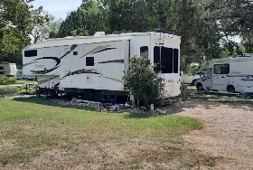 Photograph of Affordable Sunsets-travis RV, Austin