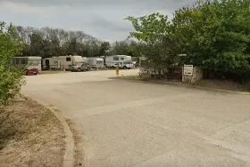 Photograph of Happy Days RV Park, Kerrville