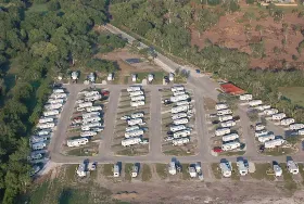 Photograph of Beeville RV Park, Beeville