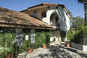 Photograph of Lakehouse Bed and Breakfast, Canyon Lake