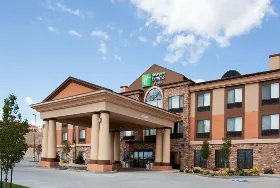 Photograph of Holiday Inn Express, Richfield
