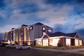Photograph of Microtel by Wyndham Vernal / Naples, Naples