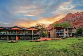 Photograph of Driftwood Lodge, Springdale