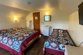 Photograph of The Riverside Inn, Stowe