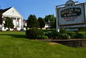 Photograph of Hollow Inn And Motel, Barre