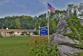 Photograph of Governor's Rock Motel, Shaftsbury
