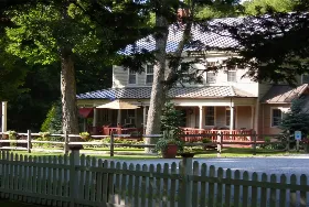 Photograph of Waybury Inn, Middlebury