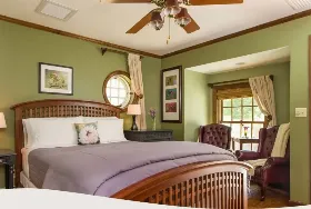 Photograph of Forty Putney Road Bed & Breakfast, Brattleboro