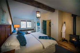 Photograph of Hill Farm Inn, Arlington