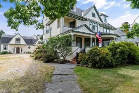 Photograph of South Shire Inn, Bennington