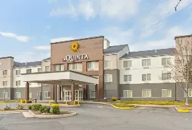 Photograph of La Quinta Inn & Suites, Manassas