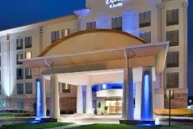Photograph of Holiday Inn Express, Fredericksburg