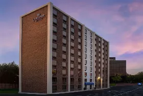 Photograph of Candlewood Suites, Alexandria