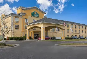 Photograph of La Quinta Inn & Suites,