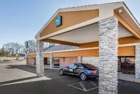 Photograph of Quality Inn, South Boston