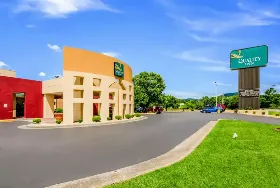 Photograph of Quality Inn, Roanoke