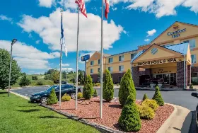 Photograph of Comfort Inn, Hillsville