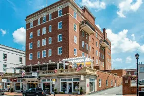 Photograph of The Gin Hotel, Lexington