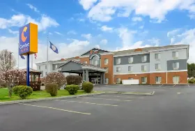 Photograph of Comfort Suites, Abingdon