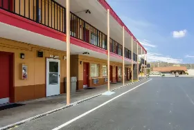 Photograph of Econo Lodge, Bristol
