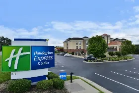 Photograph of Holiday Inn Express, Petersburg