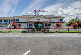 Photograph of Motel 6, Front Royal