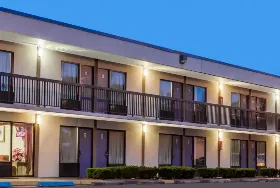 Photograph of Knights Inn,