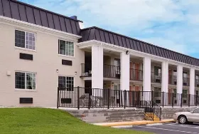 Photograph of Americas Best Value Inn, Richmond