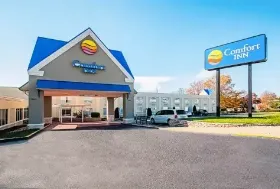 Photograph of Comfort Inn, Falls Church