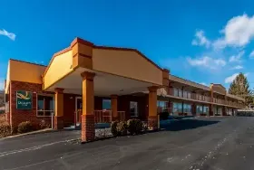 Photograph of Quality Inn, Luray