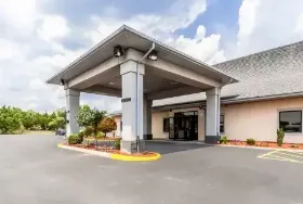 Photograph of Econo Lodge, Middletown